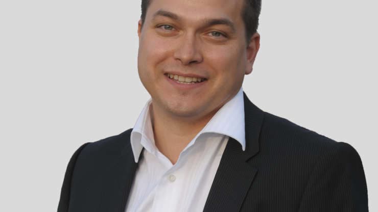 Gergely Pataki - Hair Transplant Surgeon at Premium Hair Transplant Clinic (Premium Hajbeültetés)