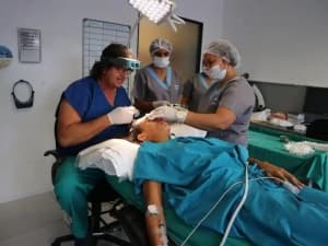 Doctor Larry Gershowitz - Hair Transplant Surgeon at Medical Hair Restoration