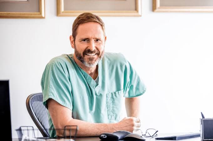 New Surgeon - Hair Transplant Surgeon at Maxim Hair Restoration